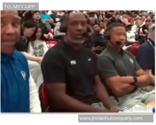 杨瀚森的活力与激情让比卢普斯赞不绝口的瞬间